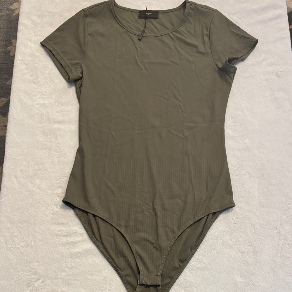 Olive‎ Green Short Sleeve Ribbed Bodysuit